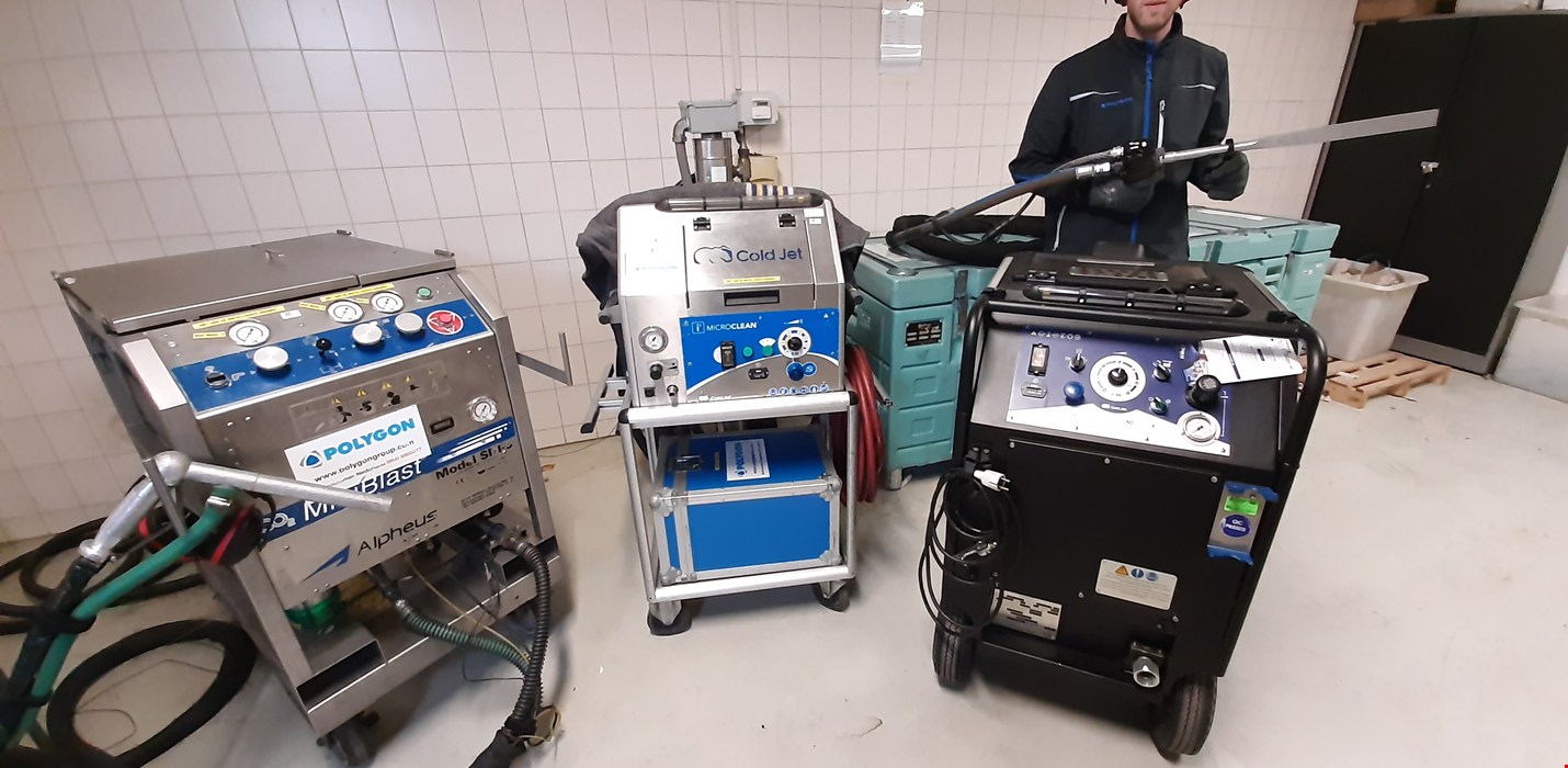 Nieuwe CO2 droogreiniger geeft tijdwinst op elektronica herstel