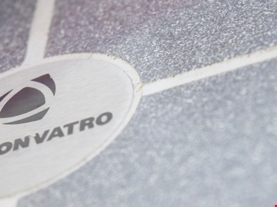 Mit easy repair werden neue Maßstäbe in der optischen Wiederherstellung von keramischen Bodenbelägen nach Wasserschäden gesetzt.