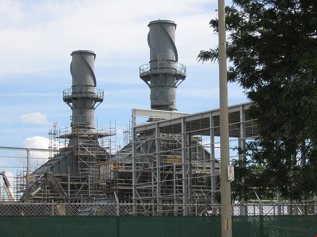 Surface Coating to Prevent Hygroscopic Salt Damage in Power Plants