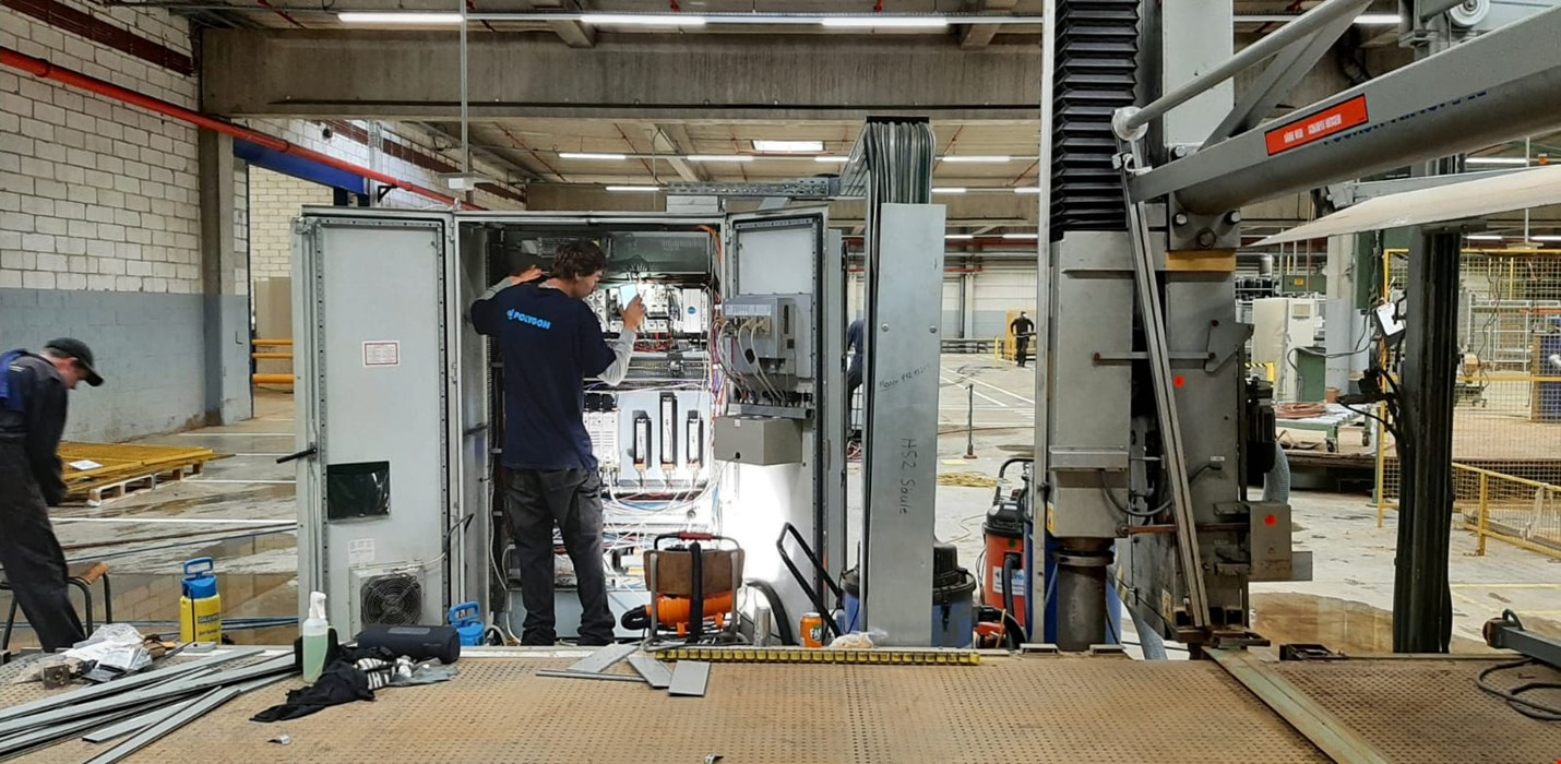 Hulp aan Belgische schuimproducent bij herstel schakelkasten 