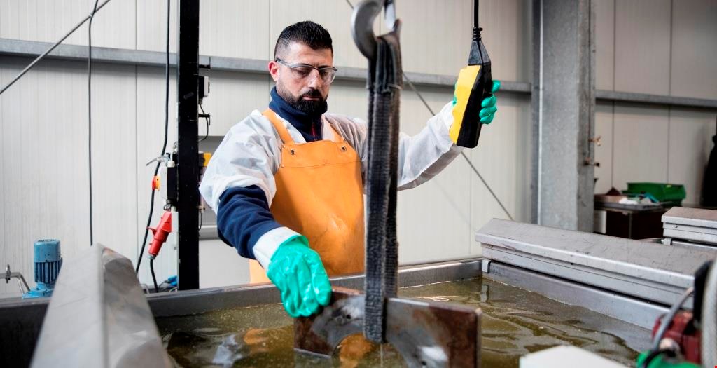 Herstel en reiniging van apparatuur en machines