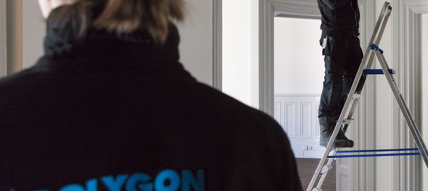 sisäilma-asiantuntija-Leena_DSR5409s_polygon.jpg